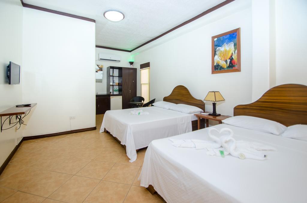 Turtle Inn Resort Manoc-Manoc Oda fotoğraf